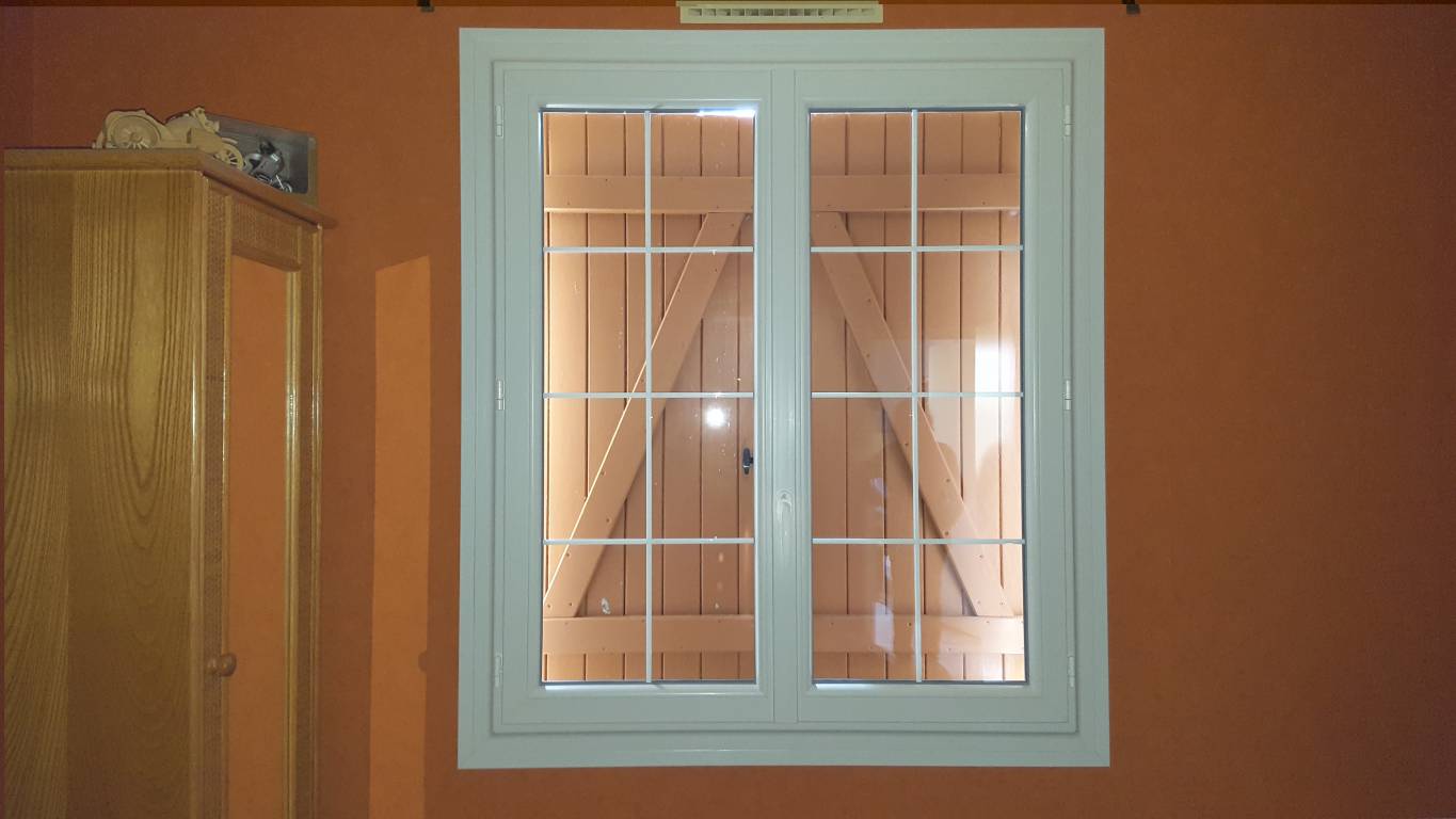 Installation fenêtre PVC blanc – Notre Dame Allençon